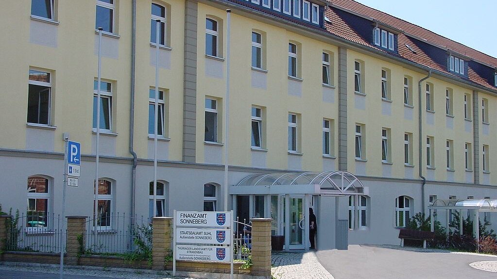 finanzamt_sonneberg.jpg Außenansicht des Finanzamtes Sonneberg