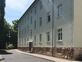 Außenansicht Nebengebäude des Finanzamtes Eisenach mit Servicestelle